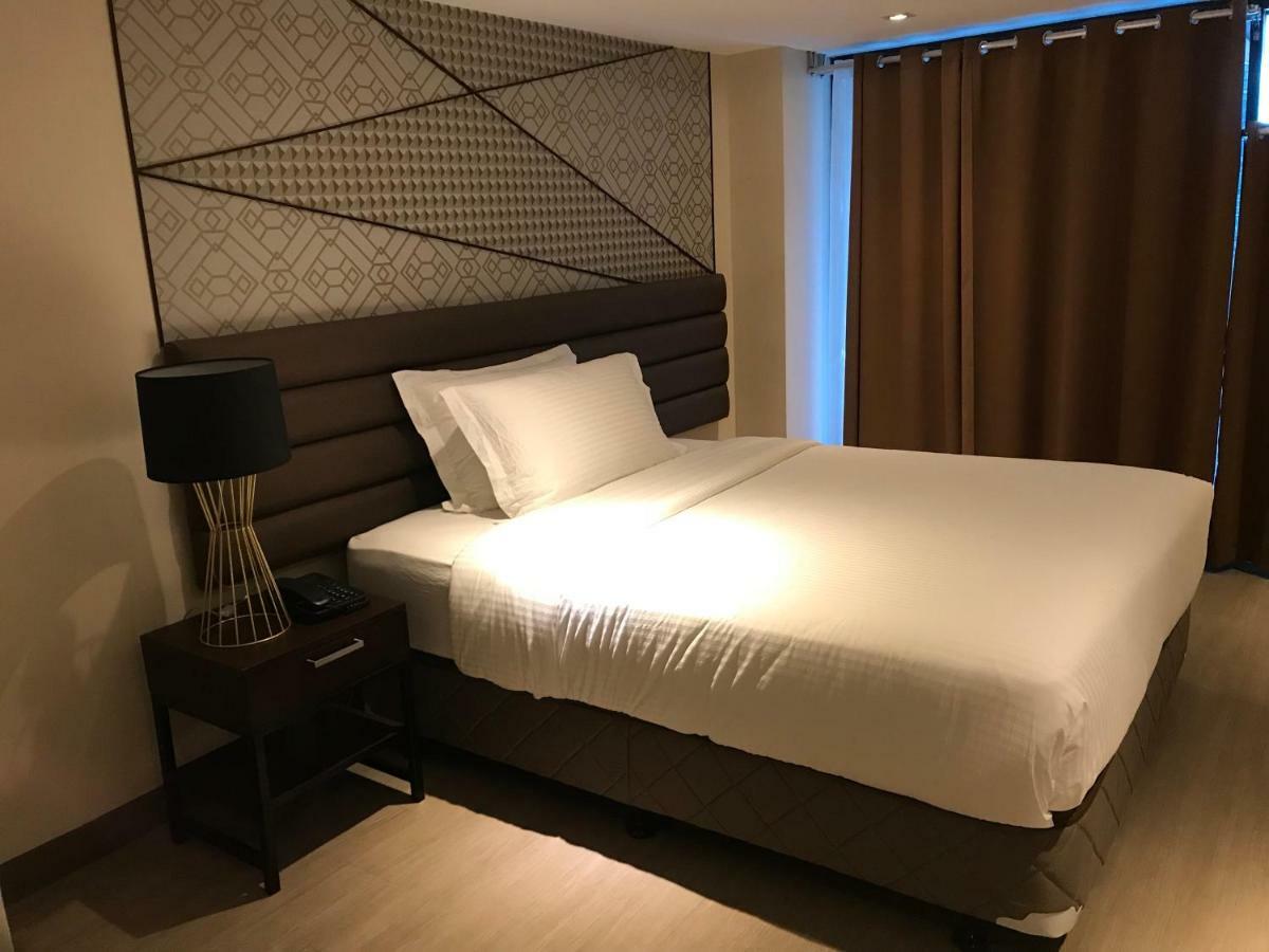 Maxx Hotel Ortigas Pasig City Dış mekan fotoğraf