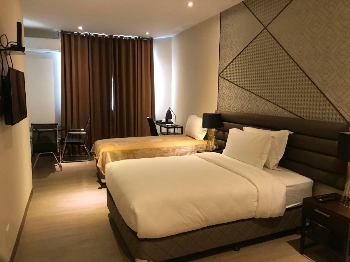 Maxx Hotel Ortigas Pasig City Dış mekan fotoğraf